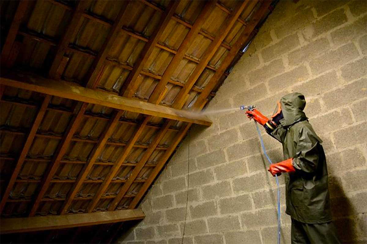 Charpente - PROMEUCHE : artisan charpentier couvreur toiturier en Belgique : Namur, Jumet Charleroi ... Travaux de charpente en neuf et en rénovation : traditionnelle, fermettes ... Traitement des bois de charpente et menuiserie. PROMEUCHE est une entreprise artisanale en Belgique : Région Wallonne, Flamande et Bruxelles.