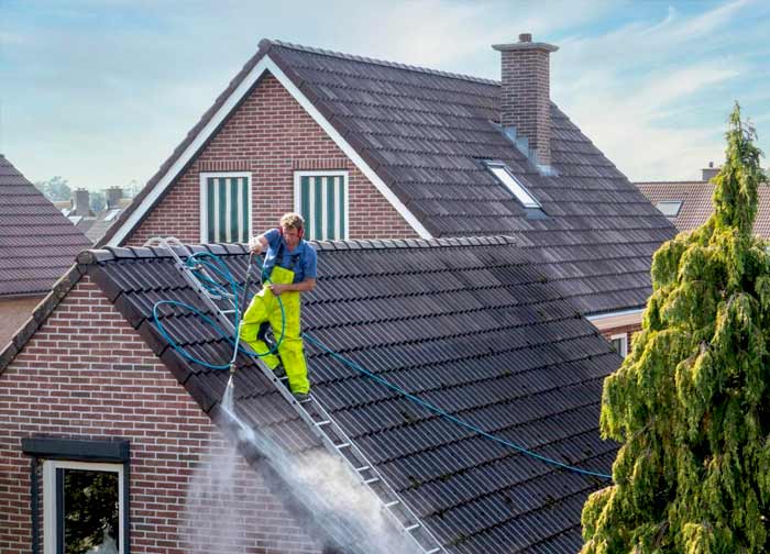 PROMEUCHE : Artisan couvreur, toiturier et peintre en Belgique : Namur, Jumet Charleroi ... Travaux de charpente, traitement des bois, couverture, pose de veaux, zinguerie, nettoyage démoussage peinture hydrofuge toiture, étanchéité toit plat terrasse plateforme roofing, isolation toit / comble, nettoyage démoussage imperméabilisation ravalement peinture façade et nettoyage des extérieurs. PROMEUCHE est une entreprise artisanale en Belgique : Région Wallonne, Flamande et Bruxelles.